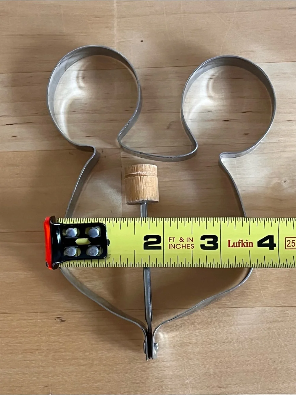 Disney Chef Mickey Mouse Egg and Pancake Ring Mold Metal Wood Handle